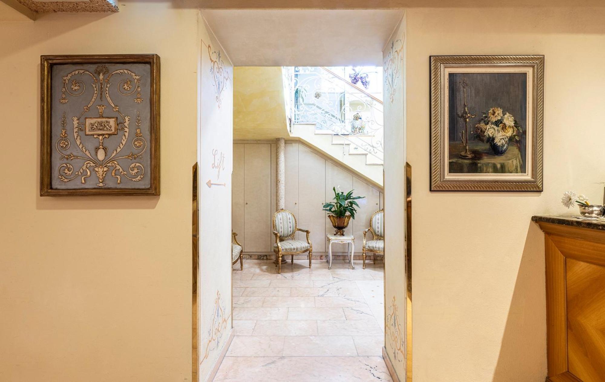 Boutique Hotel Dieci Milan Exterior photo