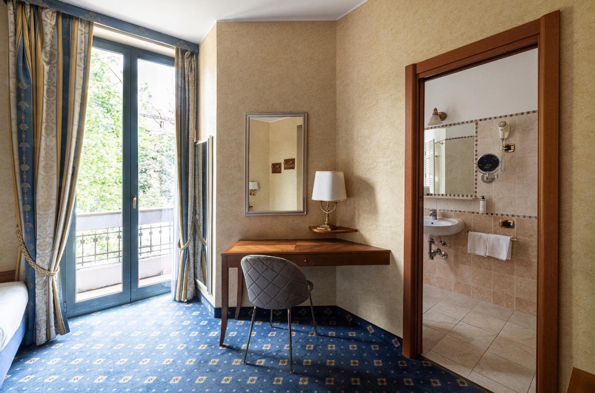 Boutique Hotel Dieci Milan Exterior photo