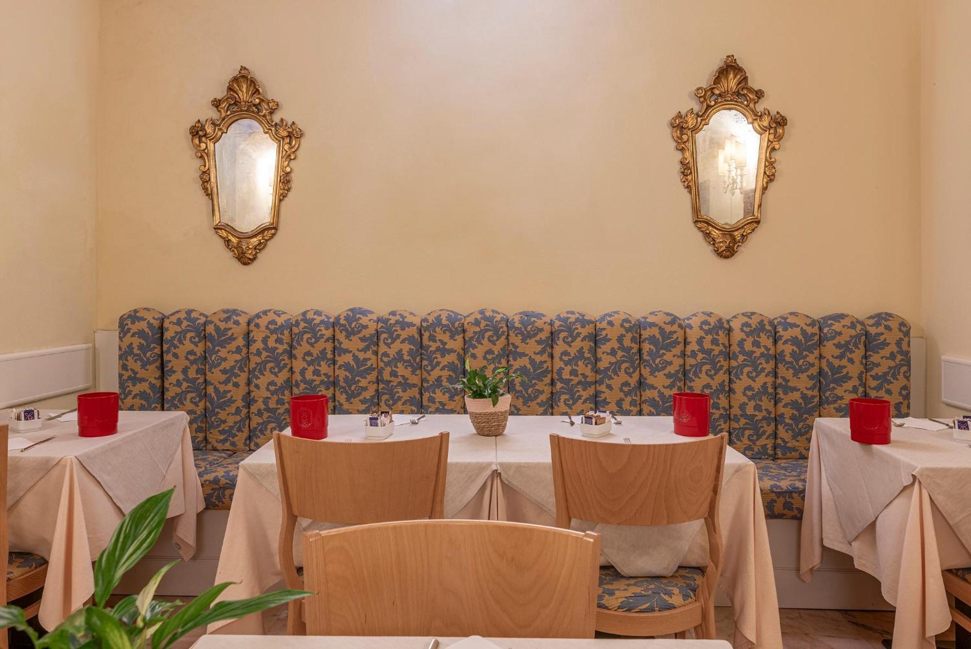 Boutique Hotel Dieci Milan Exterior photo