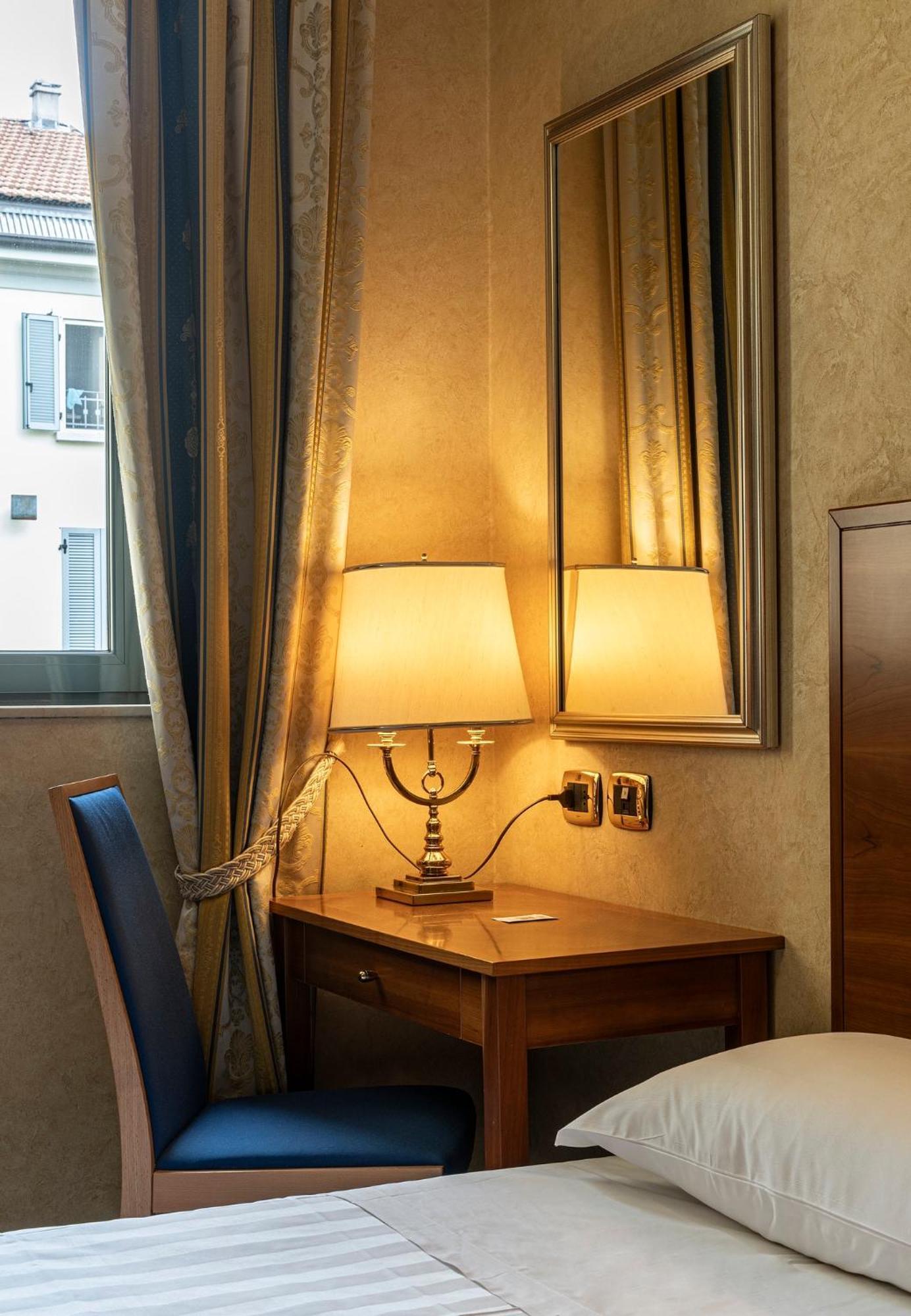 Boutique Hotel Dieci Milan Exterior photo