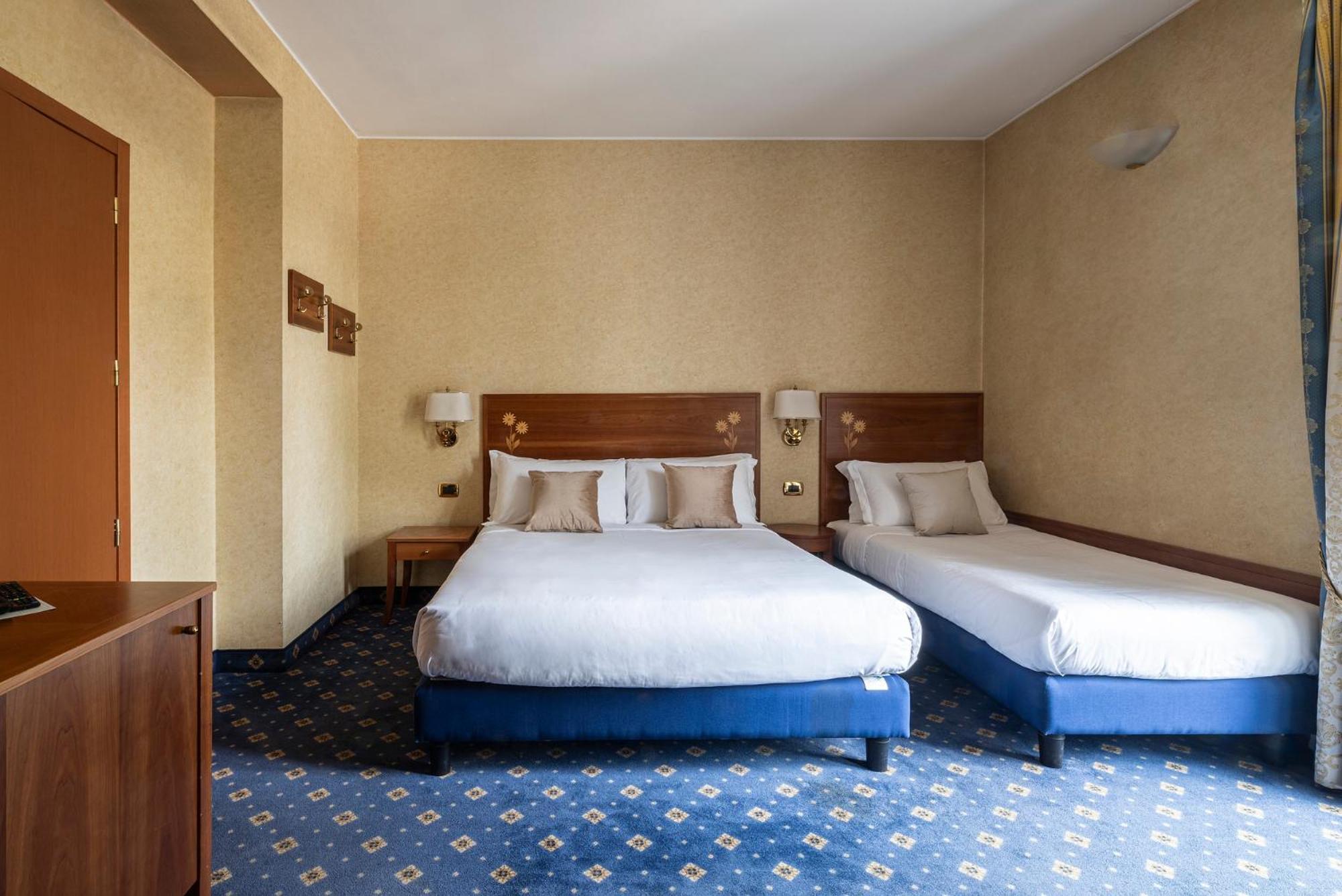 Boutique Hotel Dieci Milan Exterior photo